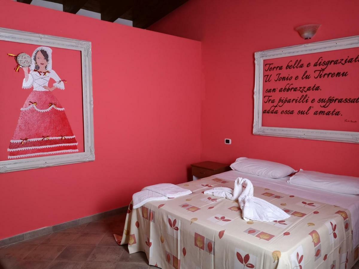 Azienda Agrituristica La Fonte Villa Bonifati Eksteriør bilde
